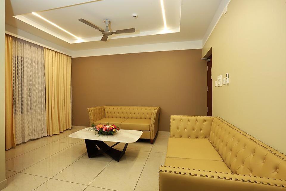 Hotel New York Square 코타얌 외부 사진