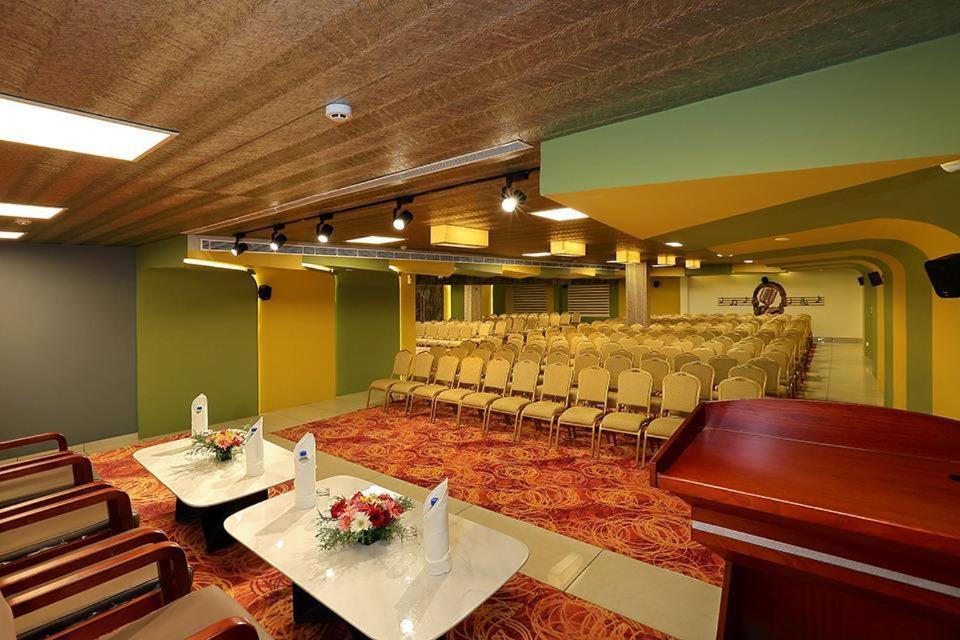 Hotel New York Square 코타얌 외부 사진