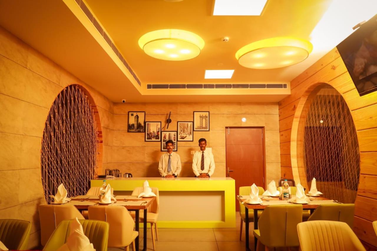 Hotel New York Square 코타얌 외부 사진