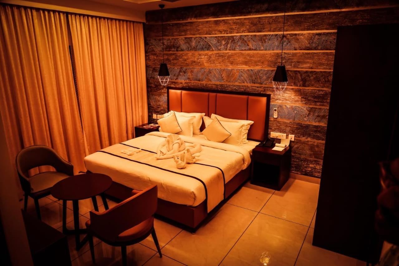 Hotel New York Square 코타얌 외부 사진