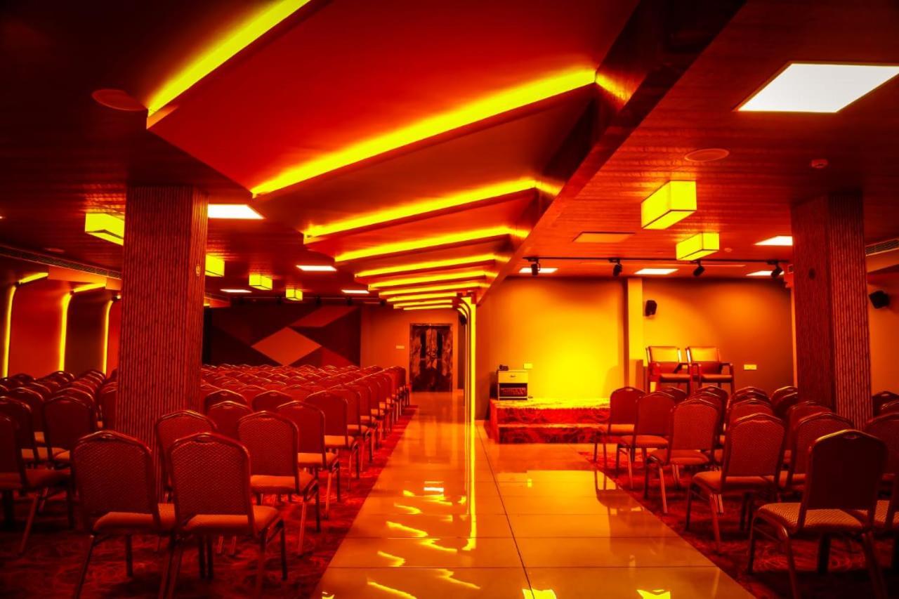 Hotel New York Square 코타얌 외부 사진